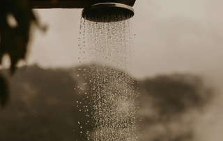 Seasonal Scalp Care: How Your Scalp Needs Change Throughout the Year